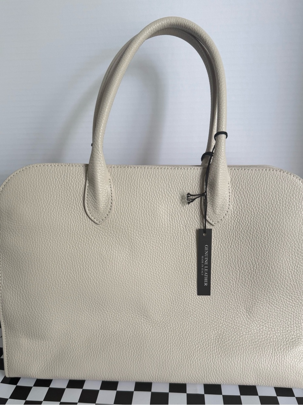 Claudia Firenze Cream Leather Shoulder Bag - Picture 2 of 6